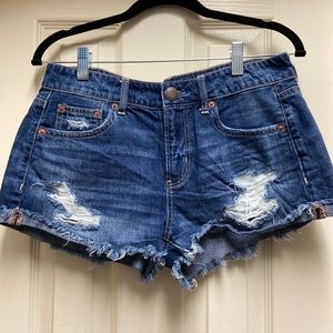 American Eagle tomgirl shortie
